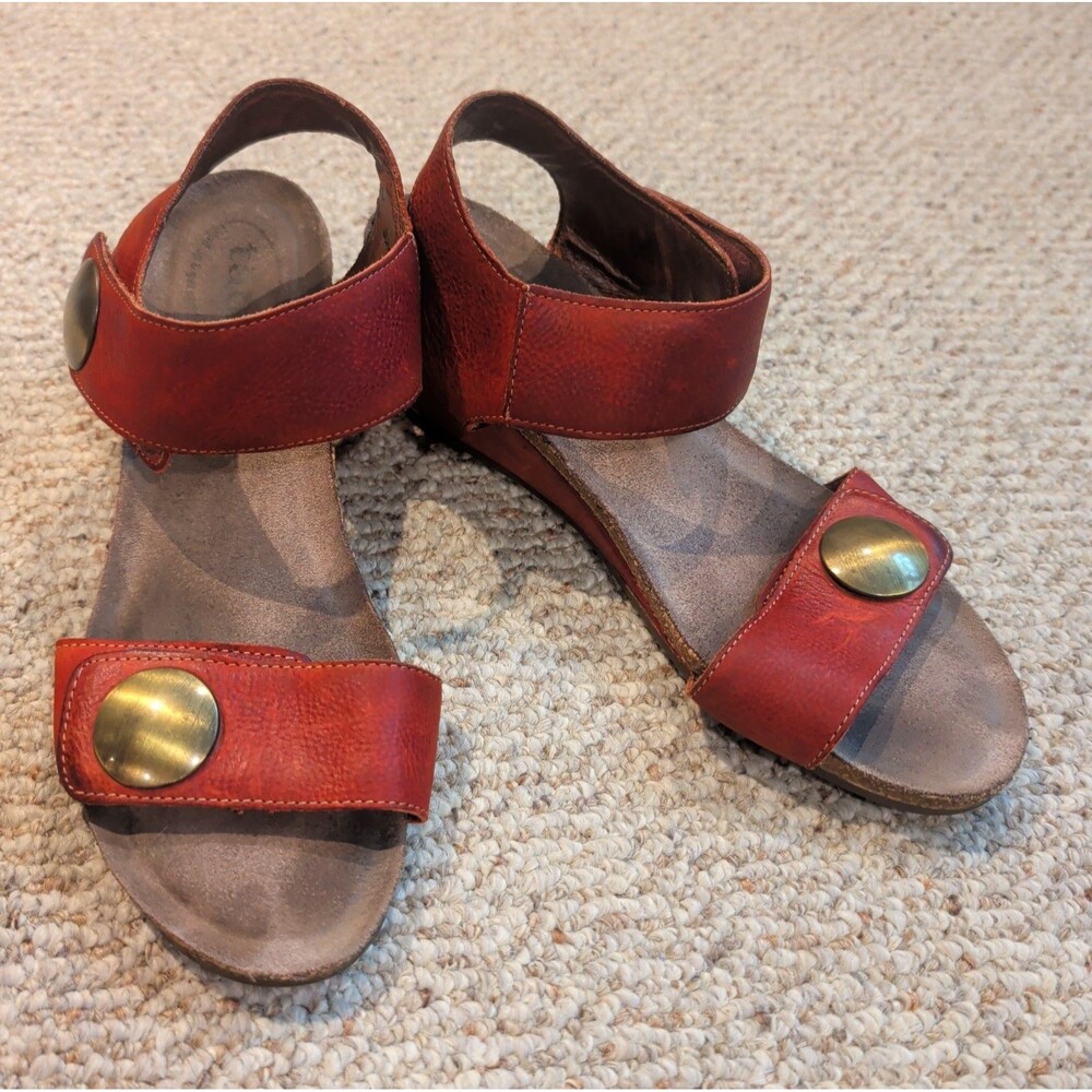Taos Carousel 2 Wedge Sandals Womens 41 US 10 Red Leather Ankle Strap